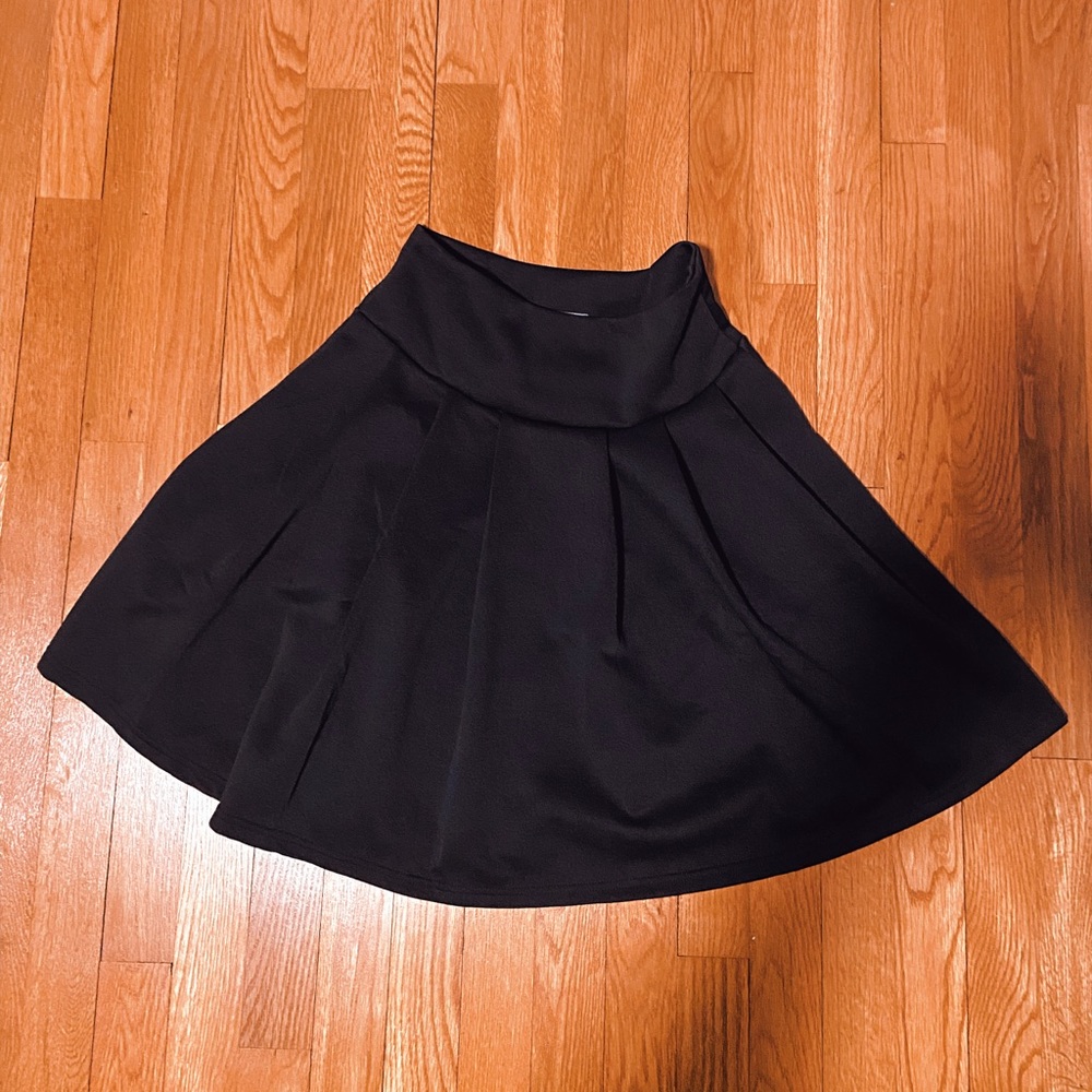 Black skirt